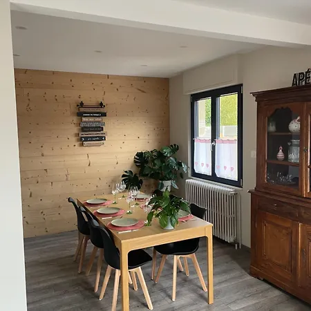 Maison L'impasse, Exterieur, Cheminee Et Piscine Chauffee L'ete Holiday home Munster (Haut-Rhin)